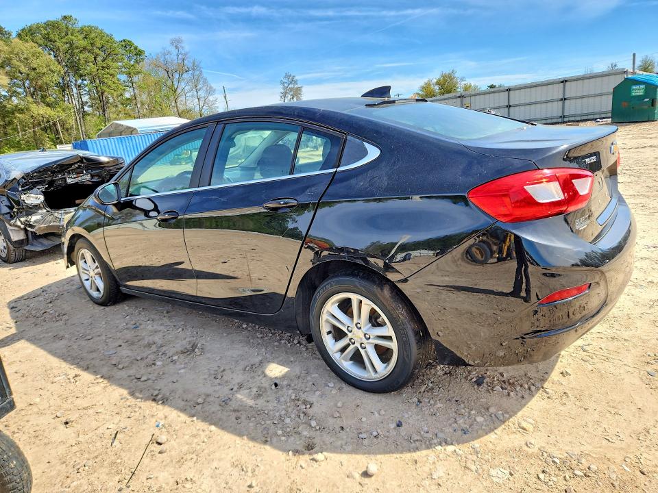 46569356 :رقم المزاد ، 1G1BE5SM5H7181664 vin ، 2017 Chevrolet Cruze مزاد بيع