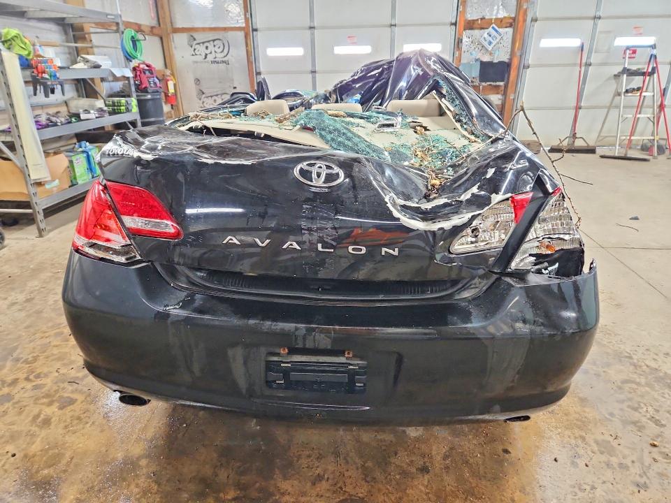46143946 :رقم المزاد ، 4T1BK36B76U153338 vin ، 2006 Toyota Avalon مزاد بيع