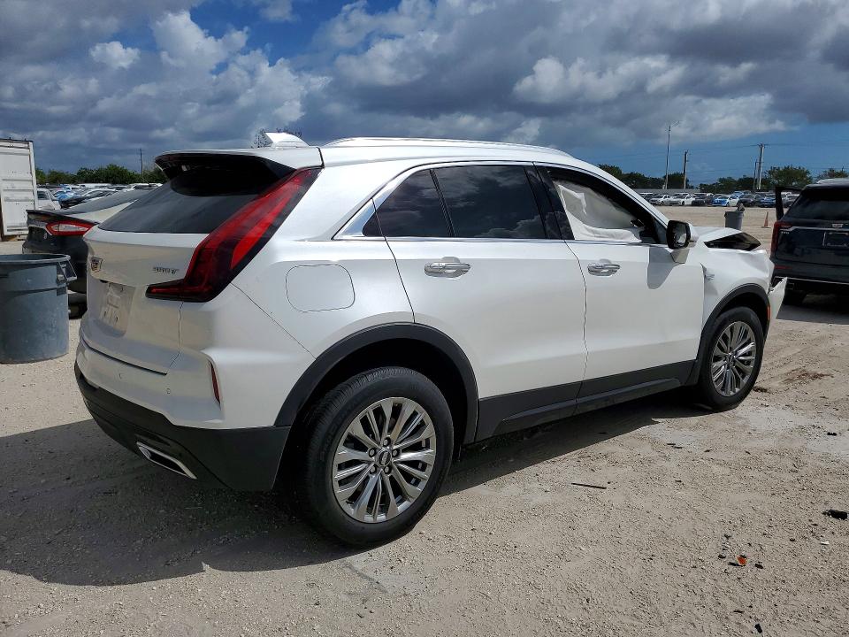 45568596 :رقم المزاد ، 1GYFZCR45RF209407 vin ، 2024 Cadillac Xt4 مزاد بيع