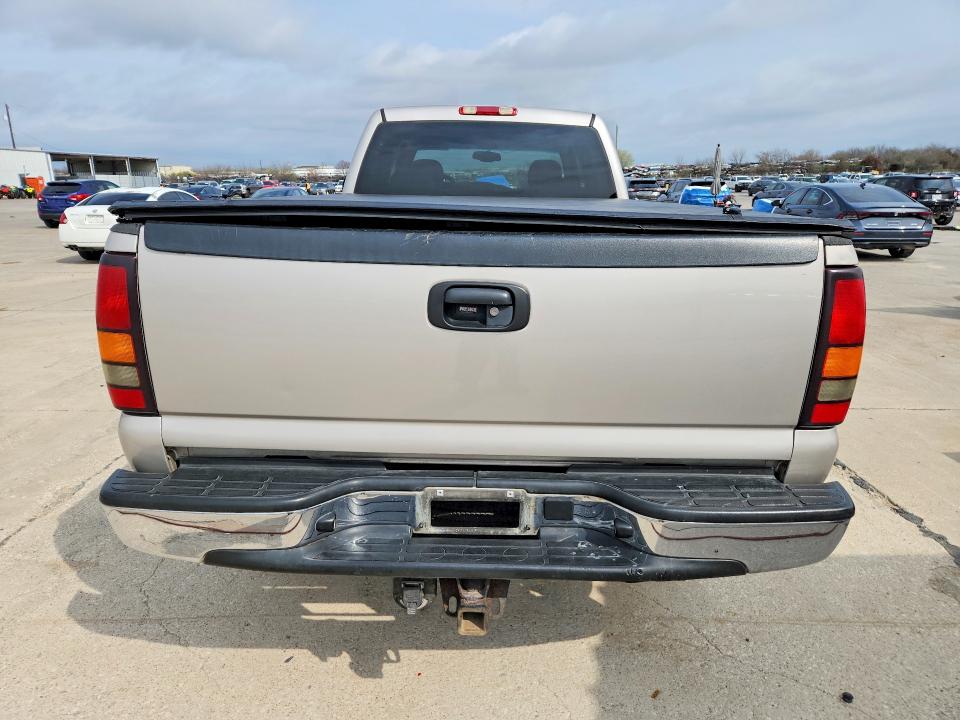 Продажа на аукционе авто 2005 Gmc Sierra, vin: 1GTHC23205F915731, номер лота: 41921036