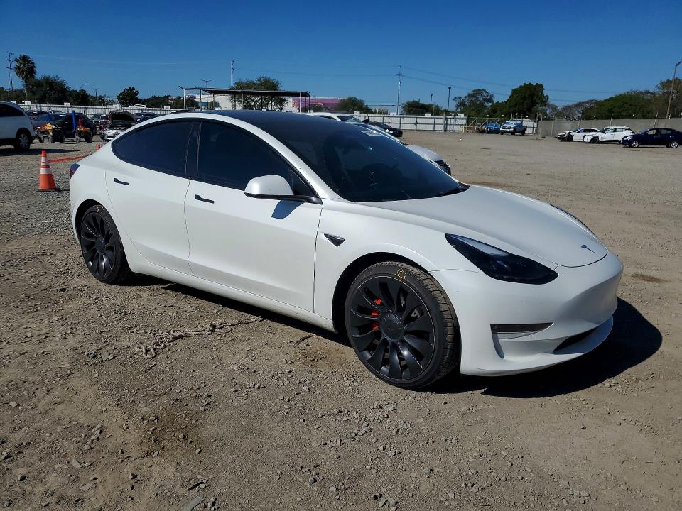 Продажа на аукционе авто 2022 Tesla Model 3, vin: 5YJ3E1EC7NF242381, номер лота: 46056836