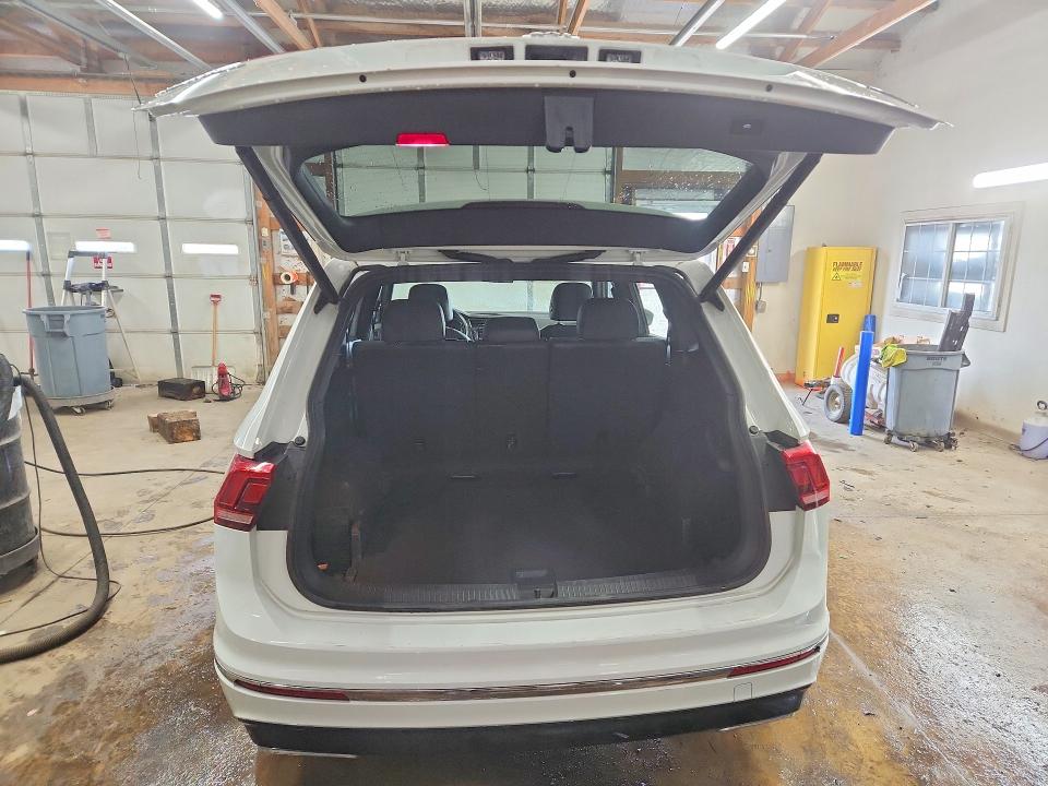 2018 Volkswagen Tiguan მანქანა იყიდება აუქციონზე, vin: 3VV2B7AX5JM217793, აუქციონის ნომერი: 47285096
