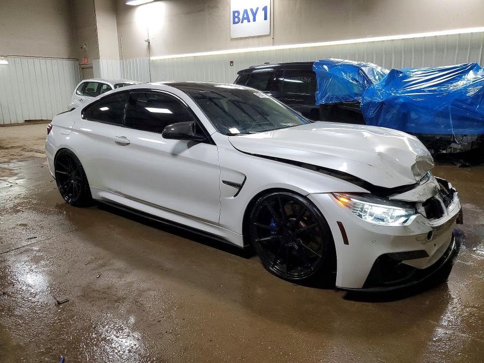 47640726 :رقم المزاد ، WBS3R9C53GK335596 vin ، 2016 Bmw M4 مزاد بيع