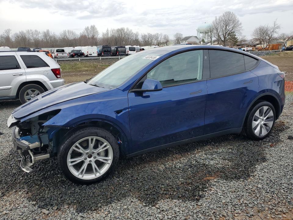 Продажа на аукционе авто 2024 Tesla Model Y, vin: 7SAYGDEE0RA271472, номер лота: 46536436