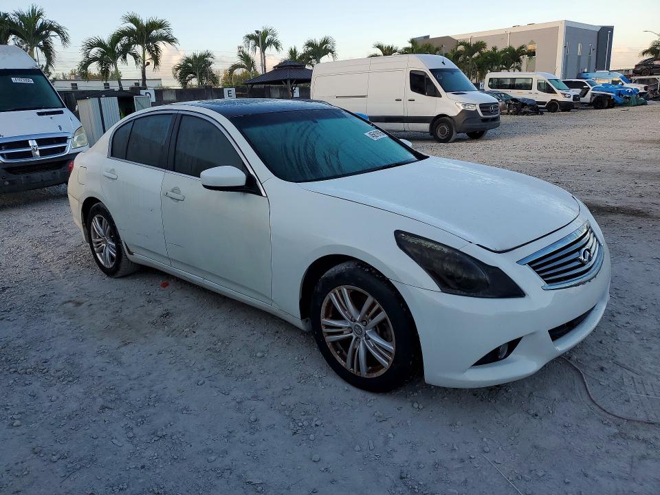 Продаж на аукціоні авто 2015 Infiniti Q40, vin: JN1CV6AR4FM651490, номер лоту: 45619196