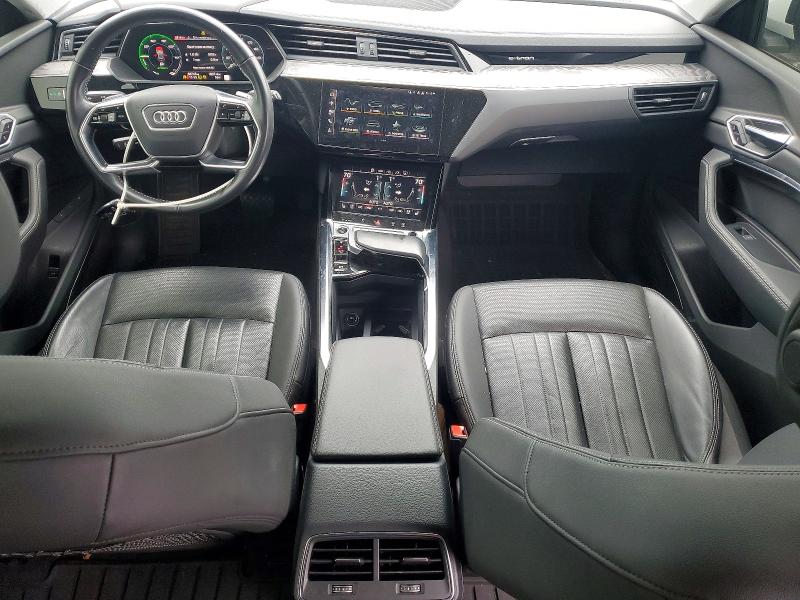 2021 Audi E-tron მანქანა იყიდება აუქციონზე, vin: WA1LAAGE7MB027265, აუქციონის ნომერი: 47544696