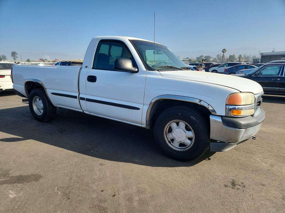 46730396 :رقم المزاد ، 1GTEC14V3YE255040 vin ، 2000 Gmc New Sierra مزاد بيع