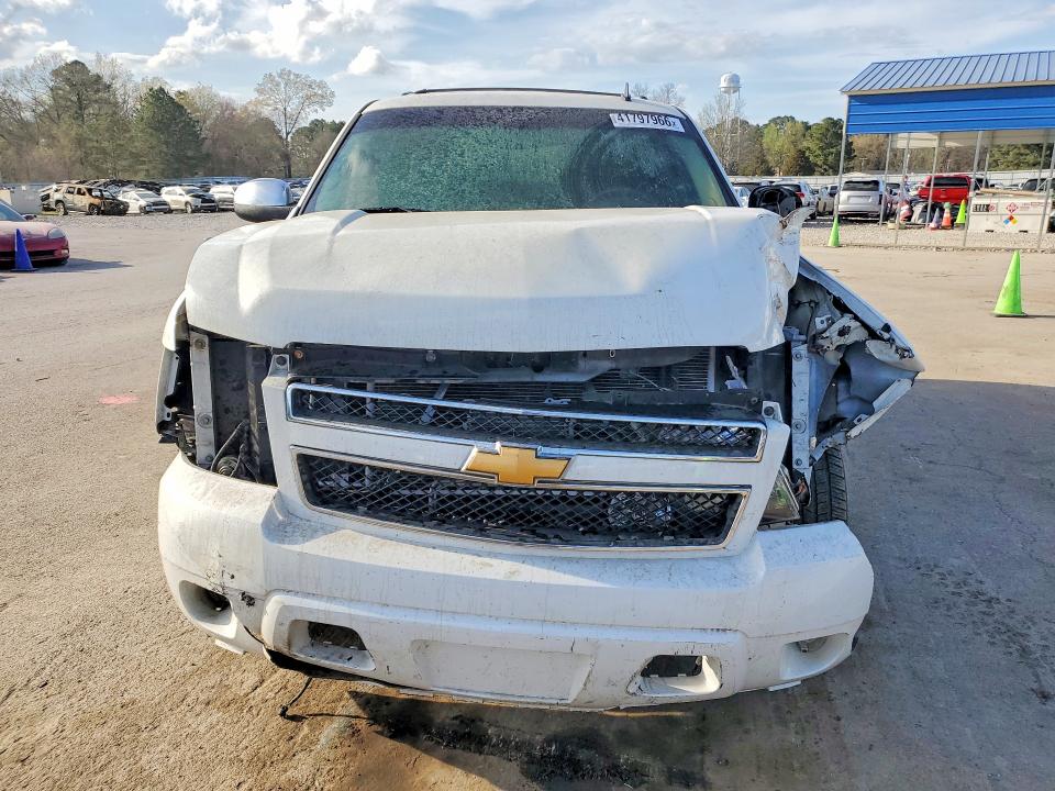 2013 Chevrolet Tahoe მანქანა იყიდება აუქციონზე, vin: 1GNSCAE01DR260799, აუქციონის ნომერი: 41797966