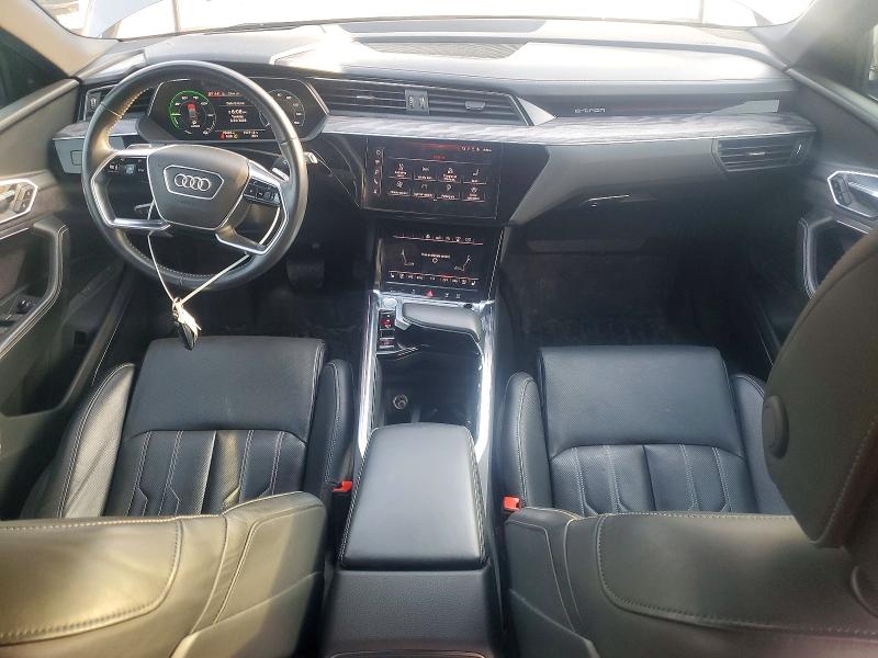 Продажа на аукционе авто 2019 Audi E-tron, vin: WA1VAAGE2KB005762, номер лота: 47081946