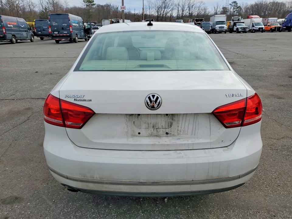 2013 Volkswagen Passat მანქანა იყიდება აუქციონზე, vin: 1VWCN7A3XDC146567, აუქციონის ნომერი: 46636386