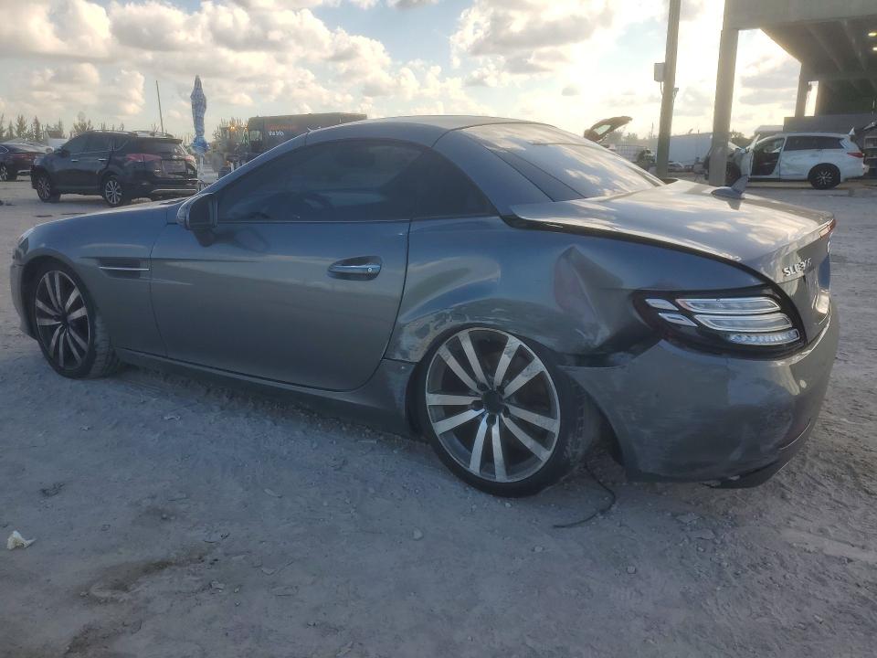 Aukcja sprzedaży 2017 Mercedes-benz Slc, vin: WDDPK3JA6HF128405, numer aukcji: 47439176