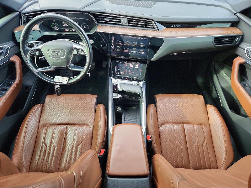 47748036 :رقم المزاد ، WA1VABGE3KB021877 vin ، 2019 Audi E-tron مزاد بيع