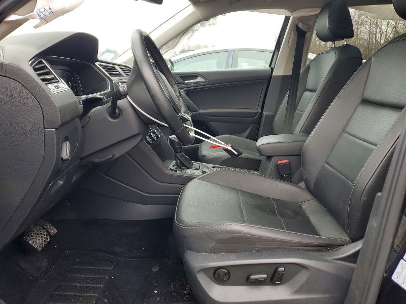 72835045 :رقم المزاد ، 3VV2B7AXXLM181795 vin ، 2020 Volkswagen Tiguan مزاد بيع