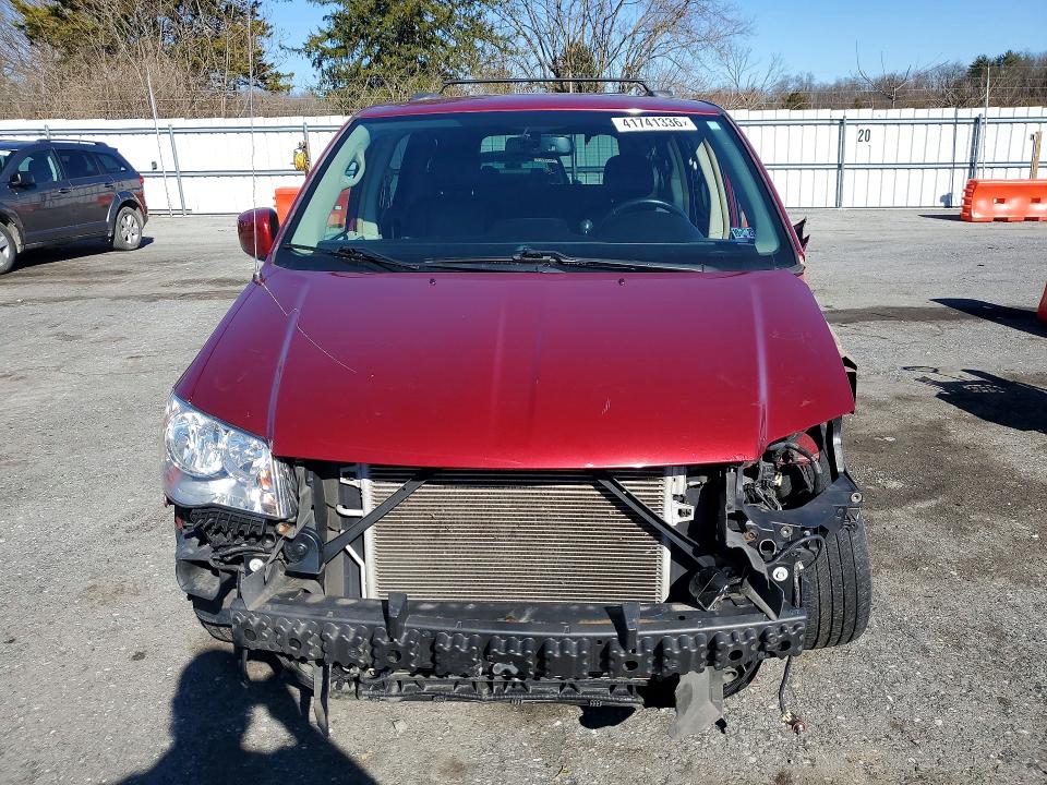 41741336 :رقم المزاد ، 2C4RC1BG2ER115775 vin ، 2014 Chrysler Town & Country مزاد بيع