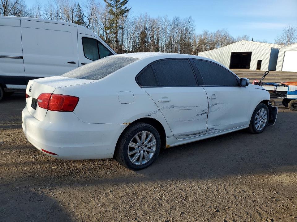 46547316 :رقم المزاد ، 3VWDK7AJ1BM009427 vin ، 2011 Volkswagen Jetta مزاد بيع