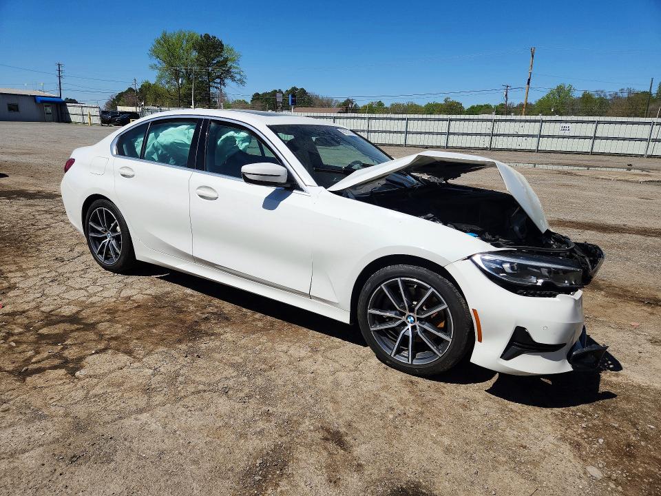 45870316 :رقم المزاد ، 3MW5R1J01L8B14001 vin ، 2020 Bmw 330i مزاد بيع