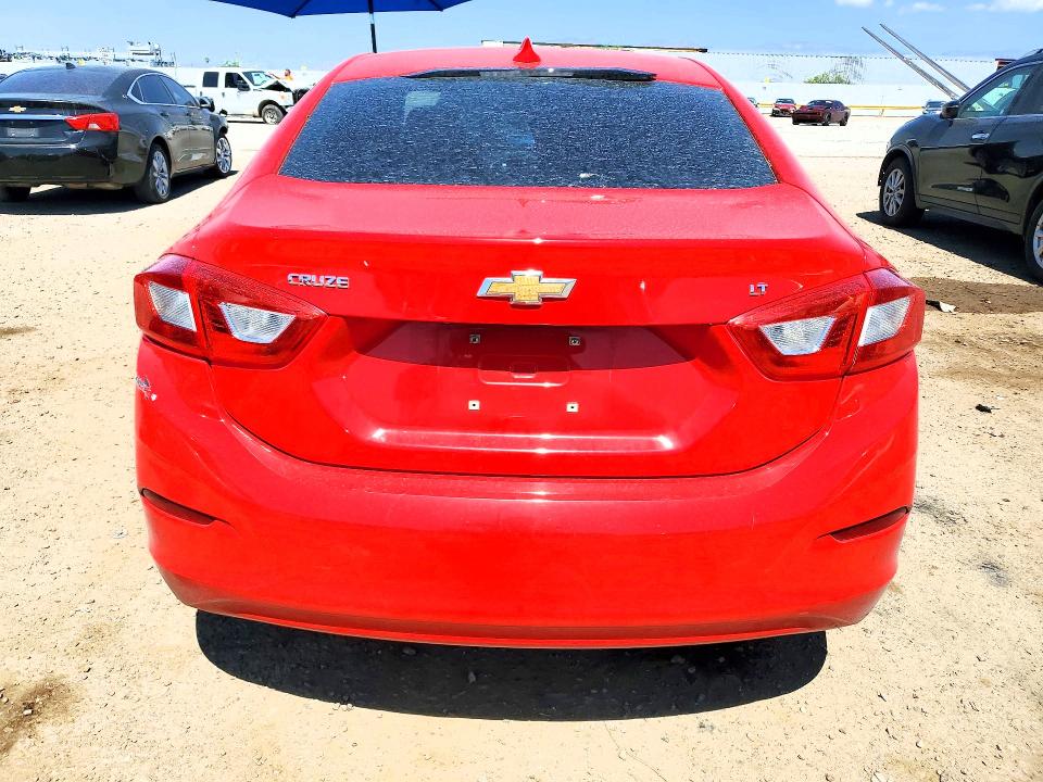 48003696 :رقم المزاد ، 1G1BE5SM7H7119828 vin ، 2017 Chevrolet Cruze مزاد بيع