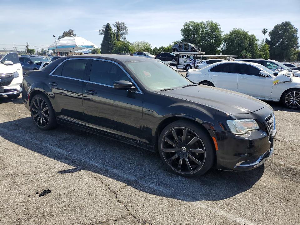 Продажа на аукционе авто 2015 Chrysler 300, vin: 2C3CCAAG0FH785960, номер лота: 46298326