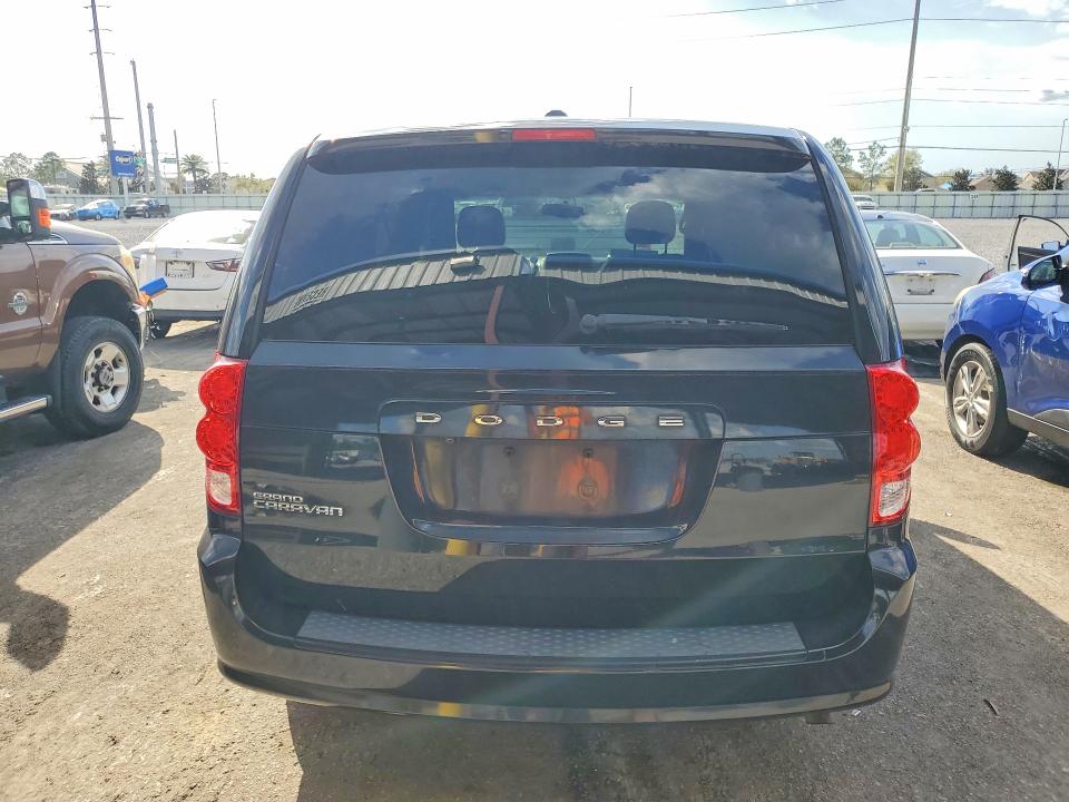 41758136 :رقم المزاد ، 2C4RDGCGXGR107196 vin ، 2016 Dodge Grand Caravan مزاد بيع