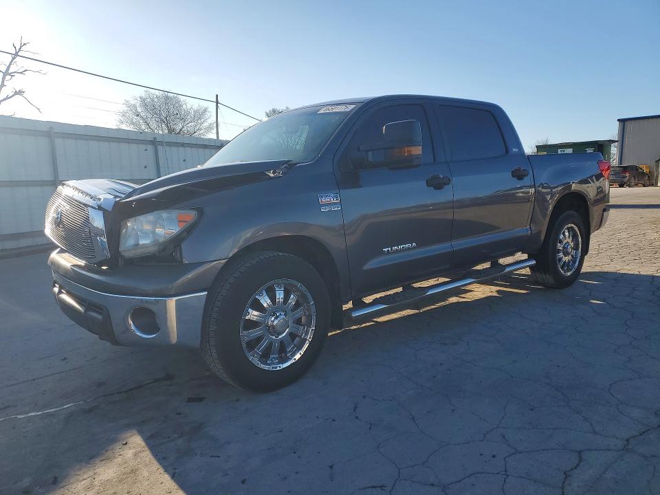 46501176 :رقم المزاد ، 5TFEY5F14BX113696 vin ، 2011 Toyota Tundra مزاد بيع
