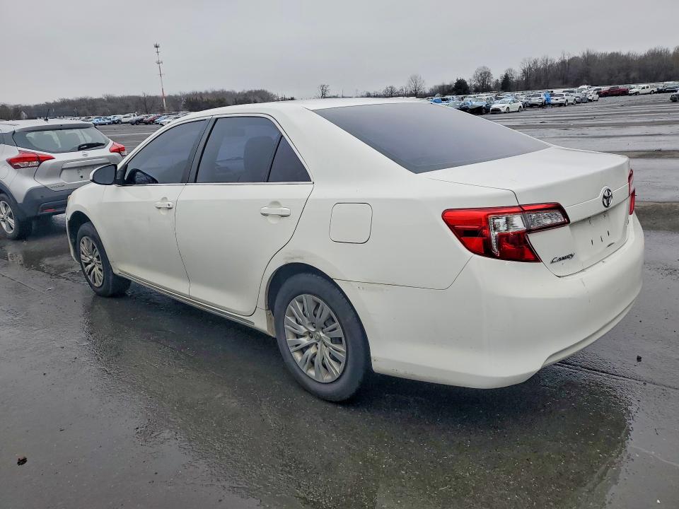 41813646 :رقم المزاد ، 4T1BF1FK0CU535473 vin ، 2012 Toyota Camry مزاد بيع