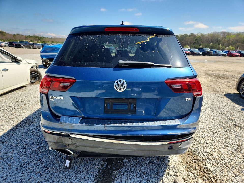 2018 Volkswagen Tiguan მანქანა იყიდება აუქციონზე, vin: 3VV3B7AX8JM000923, აუქციონის ნომერი: 41664126