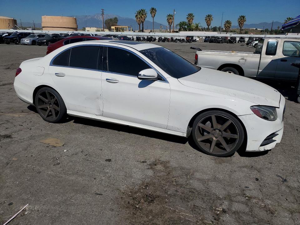 46187346 :رقم المزاد ، WDDZF4JBXHA098351 vin ، 2017 Mercedes-benz E مزاد بيع
