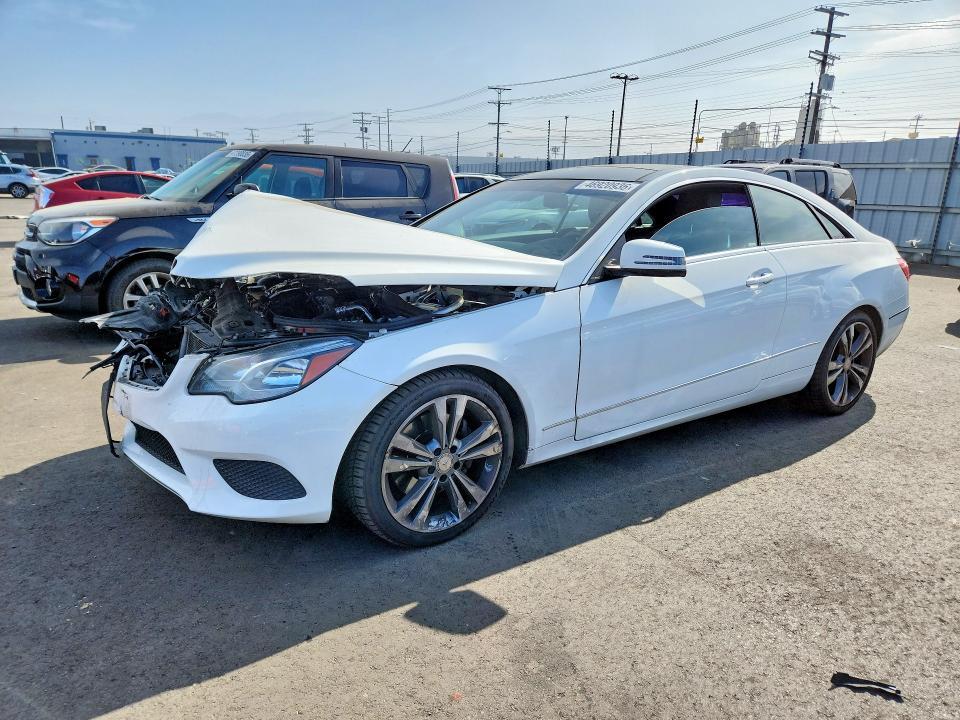46920936 :رقم المزاد ، WDDKJ6FBXFF296724 vin ، 2015 Mercedes-benz E مزاد بيع