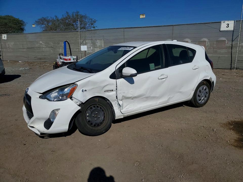 45568636 :رقم المزاد ، JTDKDTB36G1121951 vin ، 2016 Toyota Prius C مزاد بيع