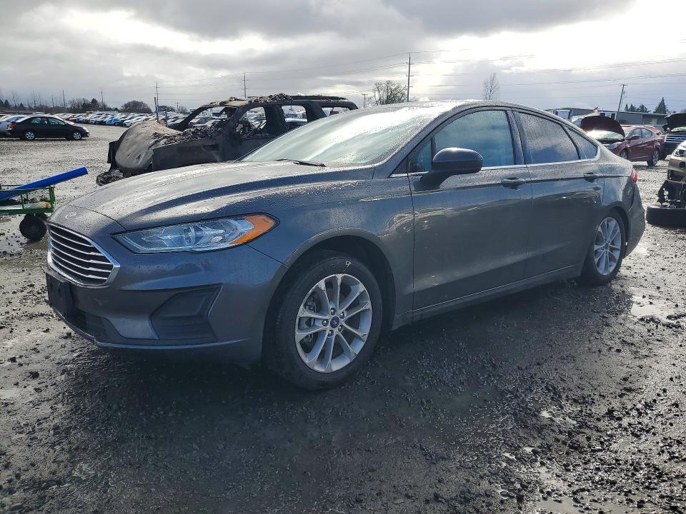Продажа на аукционе авто 2020 Ford Fusion, vin: 3FA6P0LU0LR135834, номер лота: 79691005