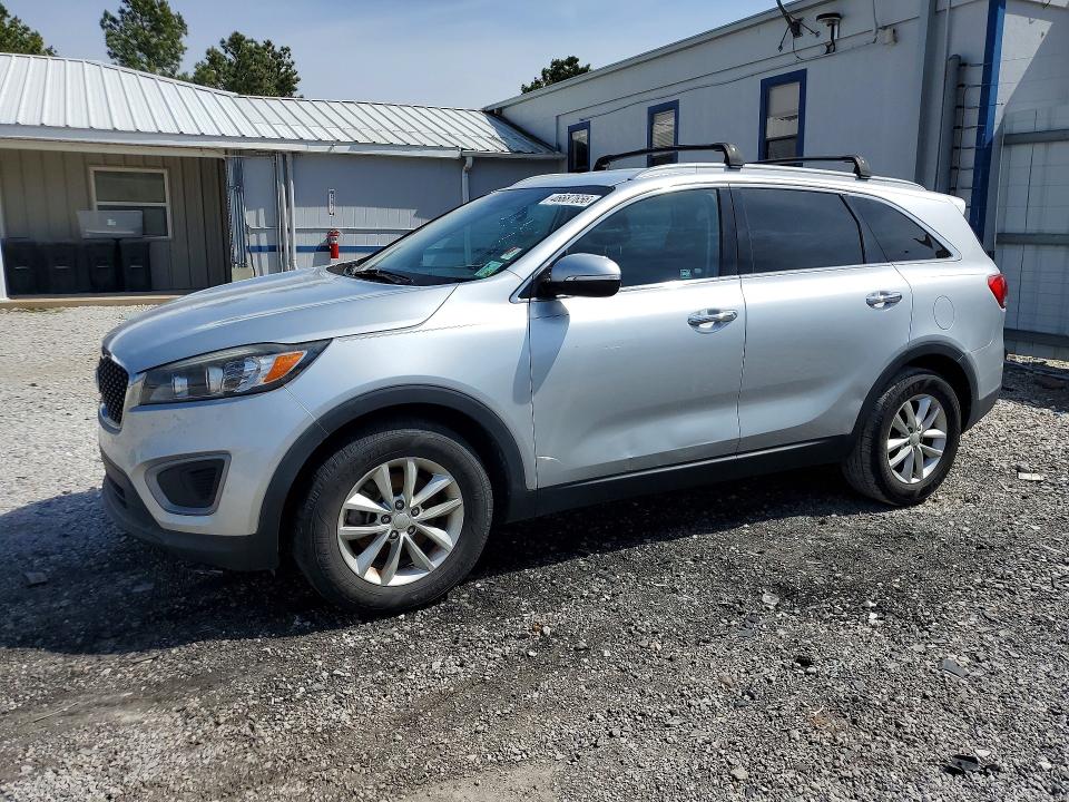 2016 Kia Sorento მანქანა იყიდება აუქციონზე, vin: 5XYPG4A38GG051700, აუქციონის ნომერი: 46687656
