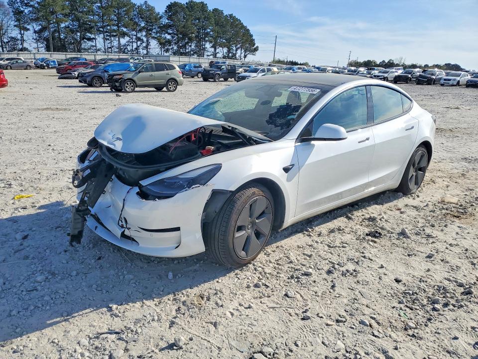 47277556 :رقم المزاد ، 5YJ3E1EA7MF922083 vin ، 2021 Tesla Model 3 مزاد بيع