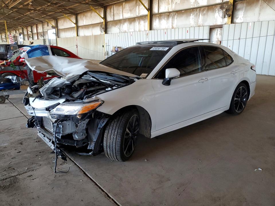 Продаж на аукціоні авто 2019 Toyota Camry, vin: 4T1B61HK9KU808664, номер лоту: 45856786