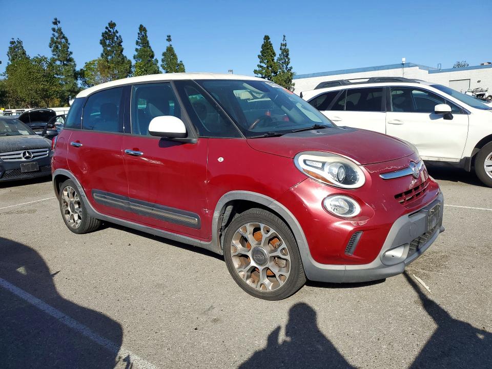 Продаж на аукціоні авто 2015 Fiat 500l, vin: ZFBCFADH9FZ031031, номер лоту: 41813556