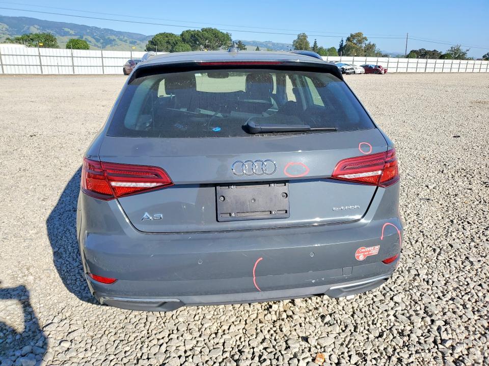 2018 Audi A3 მანქანა იყიდება აუქციონზე, vin: WAUTPBFF3JA071203, აუქციონის ნომერი: 46760026