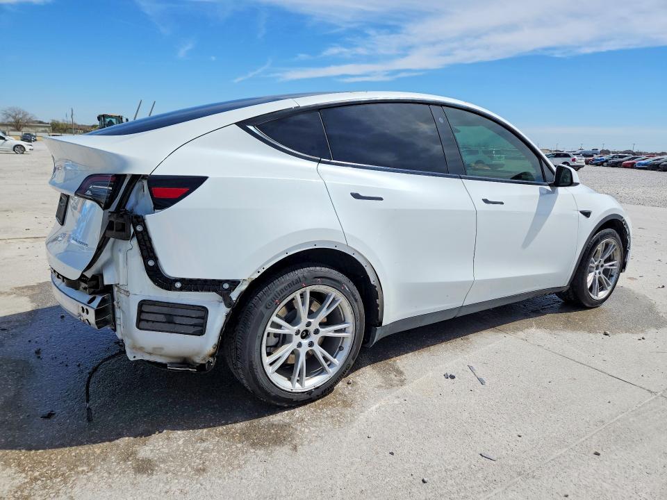 46548056 :رقم المزاد ، 5YJYGDEE1MF306898 vin ، 2021 Tesla Model Y مزاد بيع