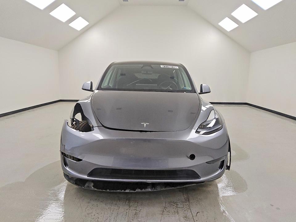 Продажа на аукционе авто 2024 Tesla Model Y, vin: 7SAYGDED4RF200253, номер лота: 77178775