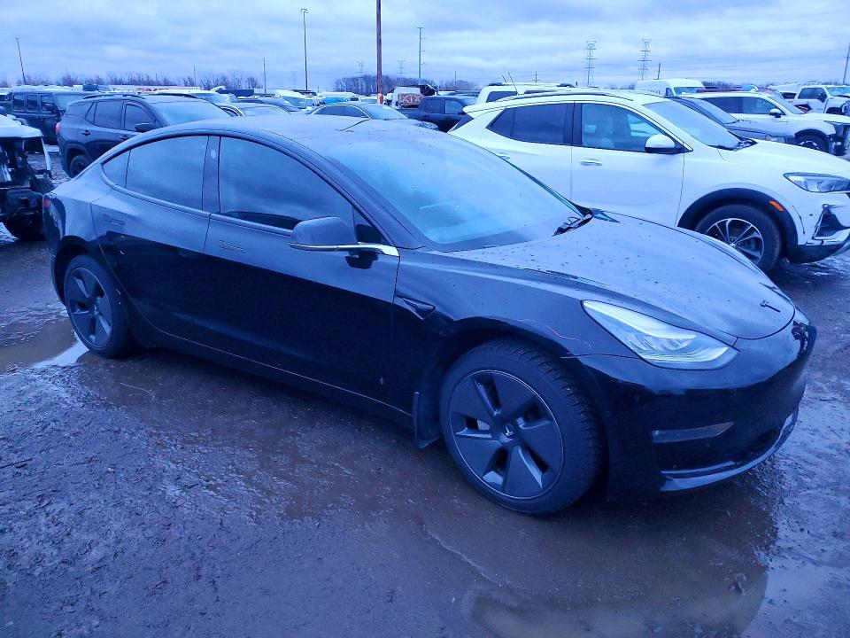 46042266 :رقم المزاد ، 5YJ3E1EB6KF418064 vin ، 2019 Tesla Model 3 مزاد بيع