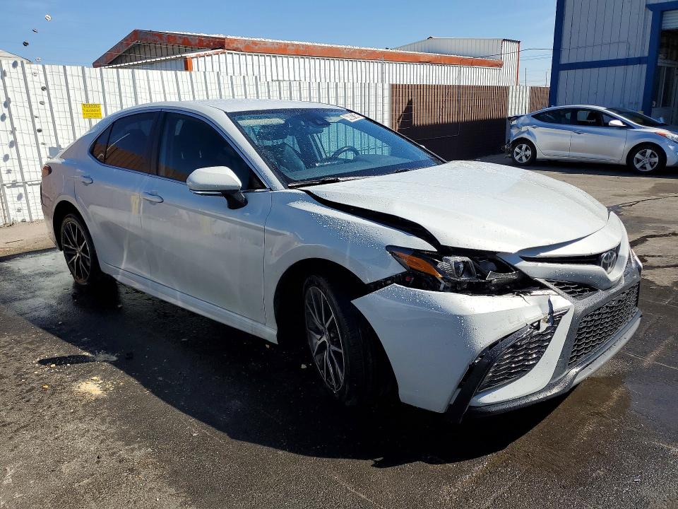 46887346 :رقم المزاد ، 4T1G11AK1PU129400 vin ، 2023 Toyota Camry مزاد بيع