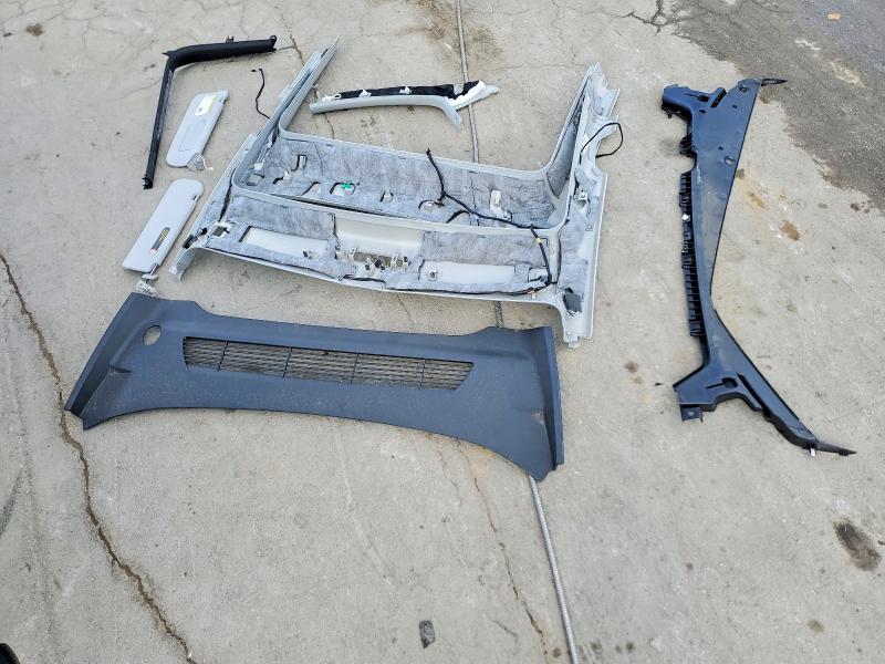 2025 Tesla Model Y მანქანა იყიდება აუქციონზე, vin: 7SAYGDEEXSA363551, აუქციონის ნომერი: 79834085