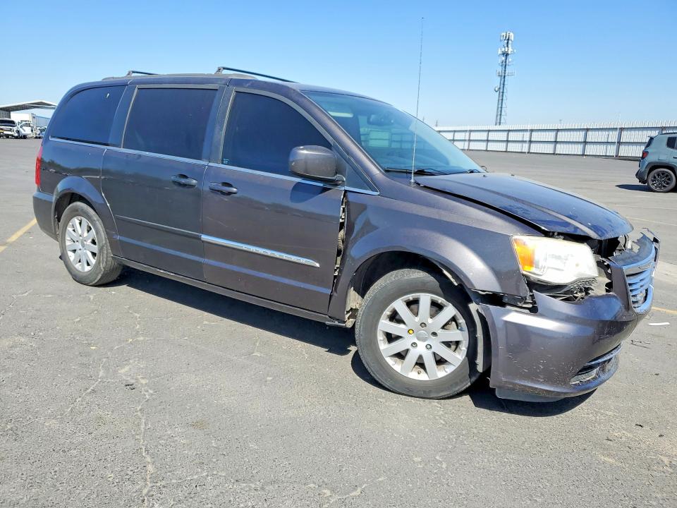45666586 :رقم المزاد ، 2C4RC1BGXFR553199 vin ، 2015 Chrysler Town & Country مزاد بيع