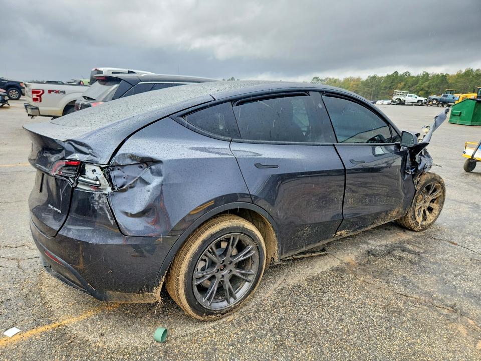 41786896 :رقم المزاد ، 7SAYGDEE3SA361432 vin ، 2025 Tesla Model Y مزاد بيع