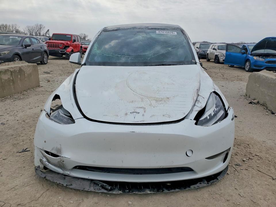 Продажа на аукционе авто 2022 Tesla Model Y, vin: 7SAYGAEE8NF360573, номер лота: 47410826