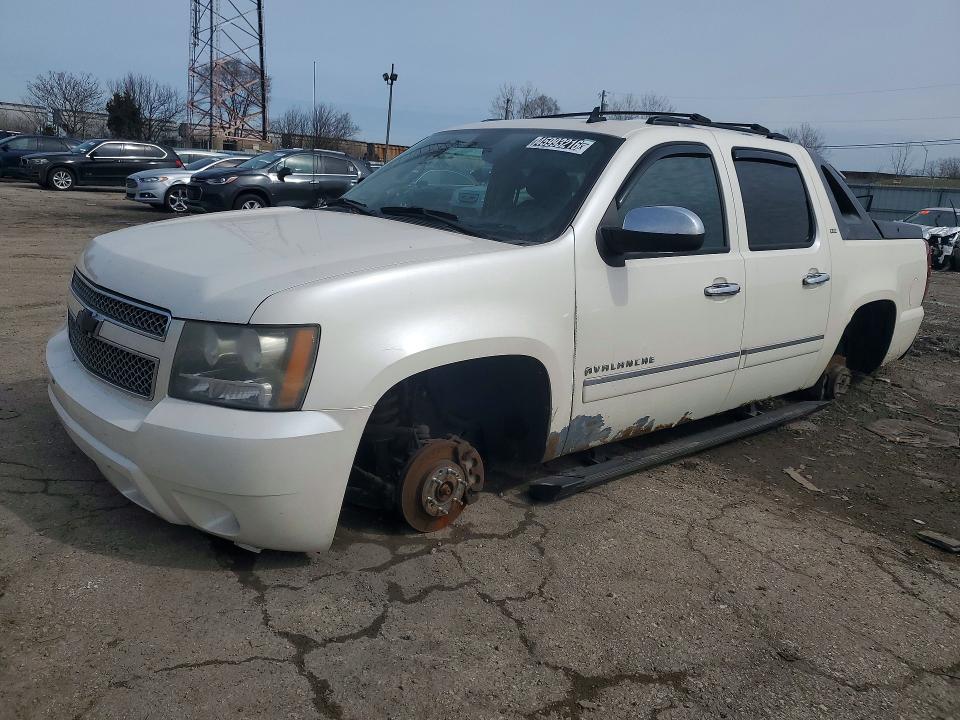 45993216 :رقم المزاد ، 3GNTKGE35BG131482 vin ، 2011 Chevrolet Avalanche مزاد بيع
