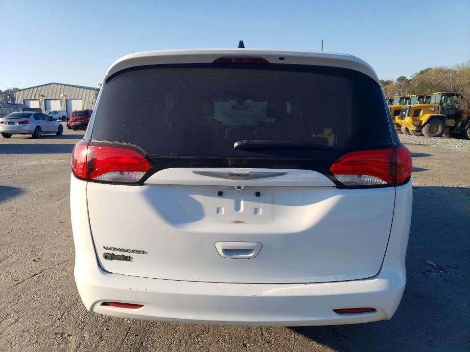 2021 Chrysler Voyager მანქანა იყიდება აუქციონზე, vin: 2C4RC1DG9MR551728, აუქციონის ნომერი: 46936676