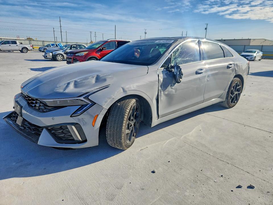 2026 Kia K5 მანქანა იყიდება აუქციონზე, vin: KNAG64J76T5431561, აუქციონის ნომერი: 46142856