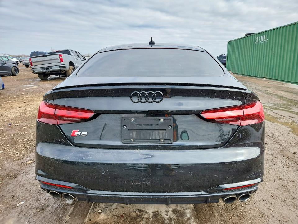 46734556 :رقم المزاد ، WAUB4CF59MA043881 vin ، 2021 Audi S5 مزاد بيع