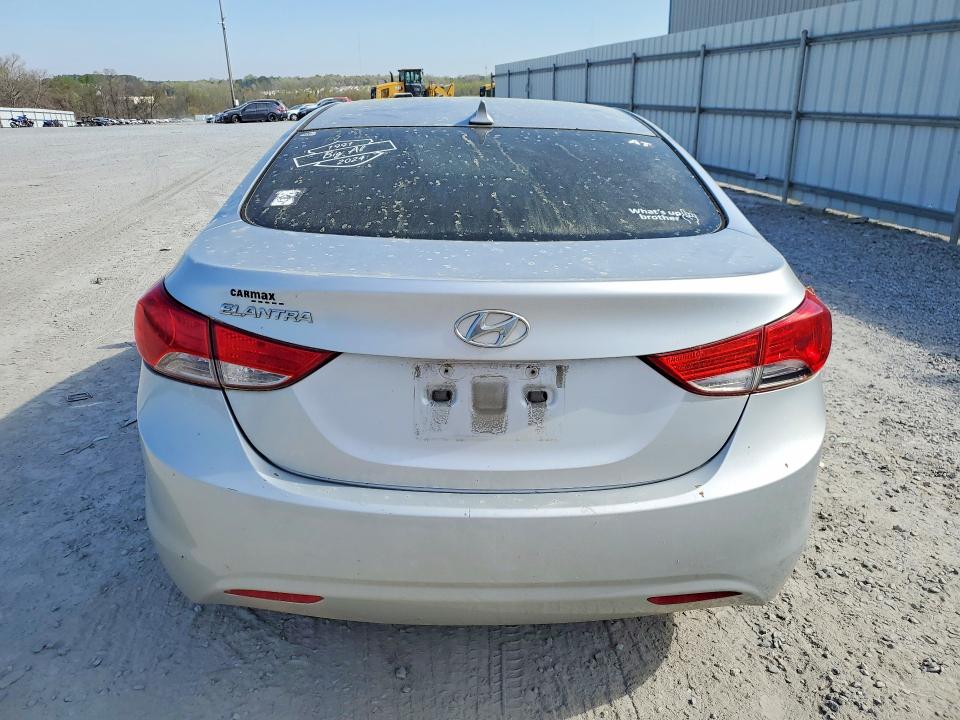 2013 Hyundai Elantra მანქანა იყიდება აუქციონზე, vin: 5NPDH4AE2DH324118, აუქციონის ნომერი: 46522826