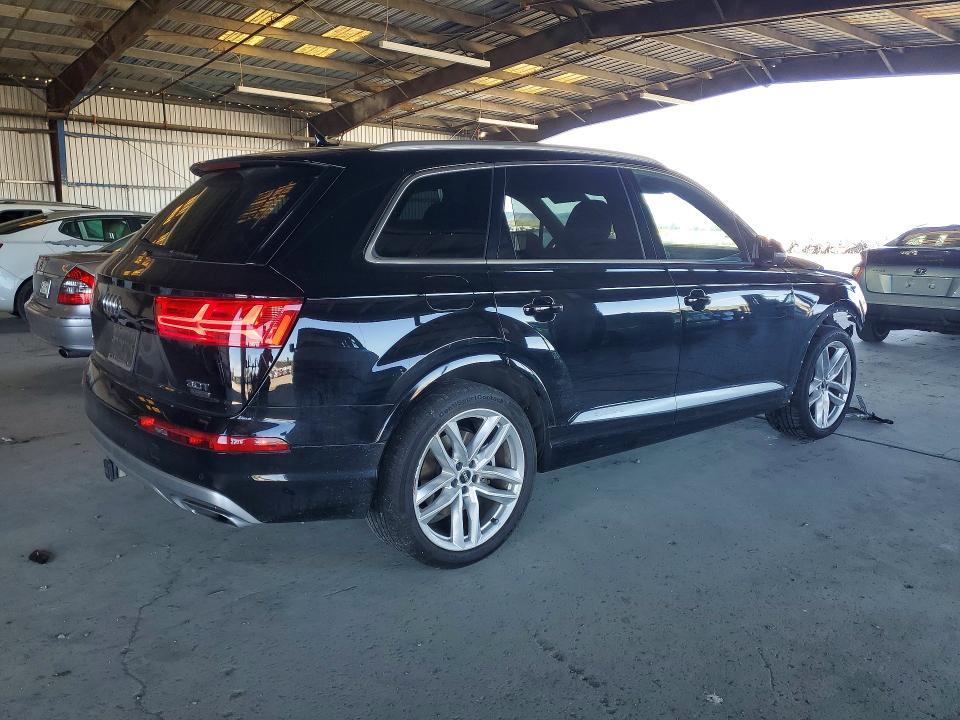 Продажа на аукционе авто 2017 Audi Q7, vin: WA1VAAF73HD054629, номер лота: 77244585