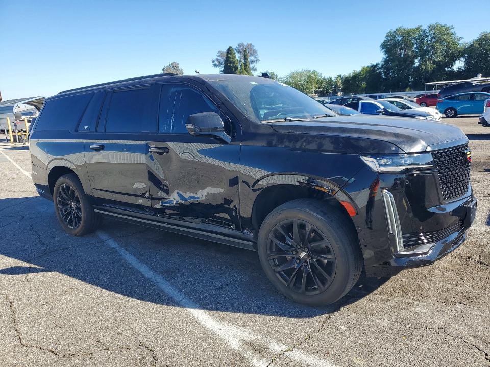 2021 Cadillac Escalade მანქანა იყიდება აუქციონზე, vin: 1GYS4RKL0MR243635, აუქციონის ნომერი: 46954136